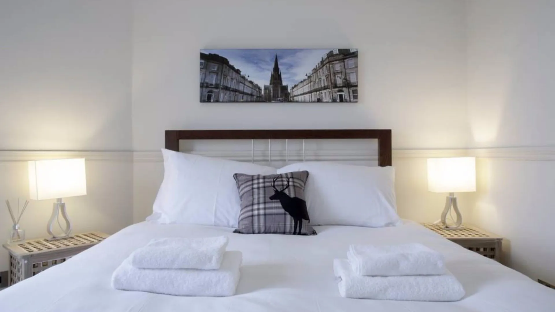 4 Bedroom Apartment In City Centre Edimburgo